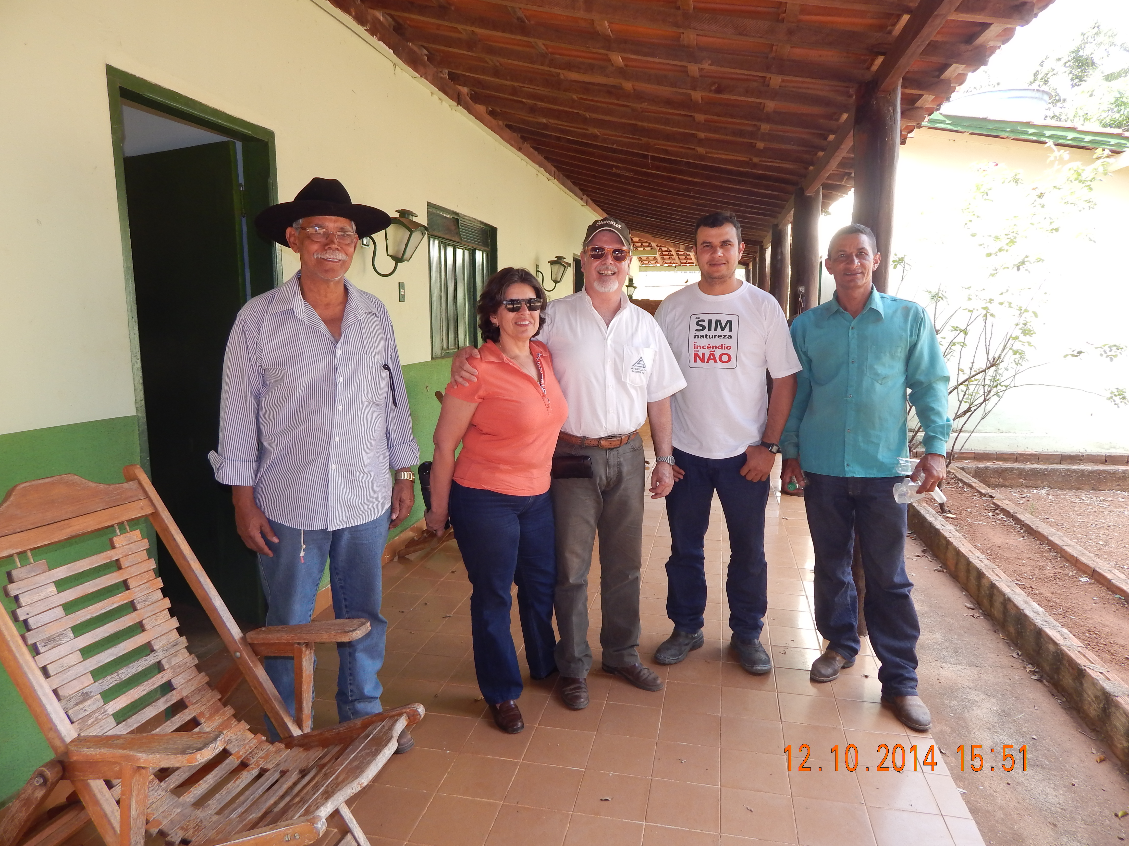 Casal Sampaio ao centro, com produtores vizinhos.